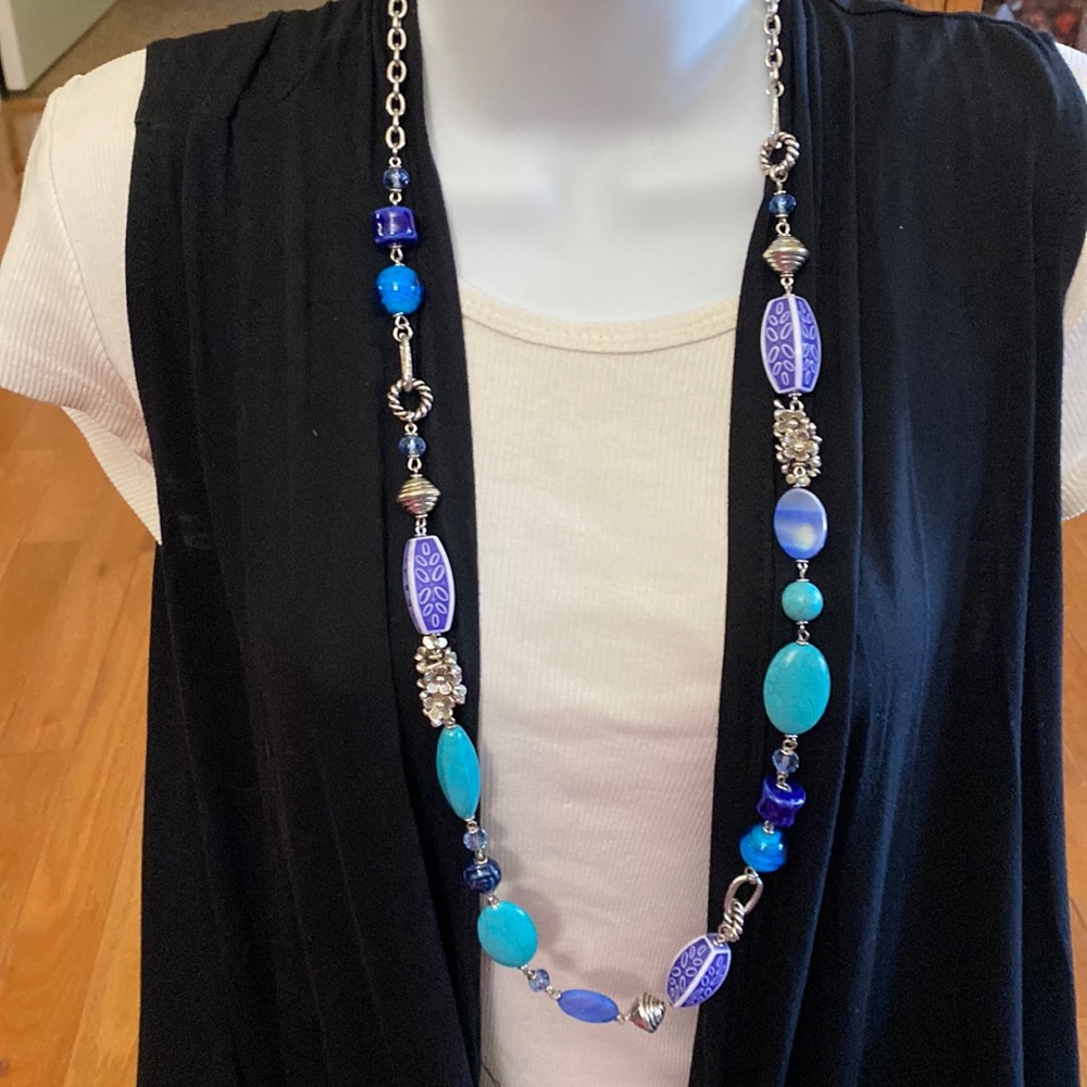 90N Premier Designs “Blue Lagoon” necklace
